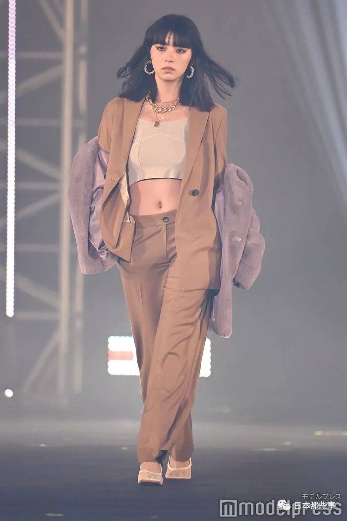 日本举办tgc秋冬时尚走秀 白石麻衣龙星凉等出席