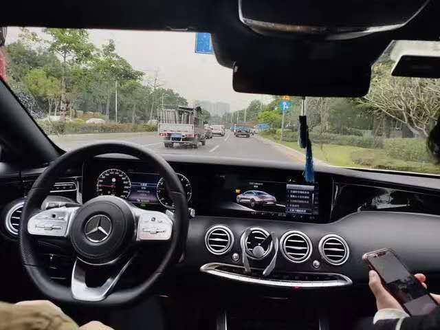 18款奔驰scoupe改装升级23p智能驾驶辅助系统超高黑科技