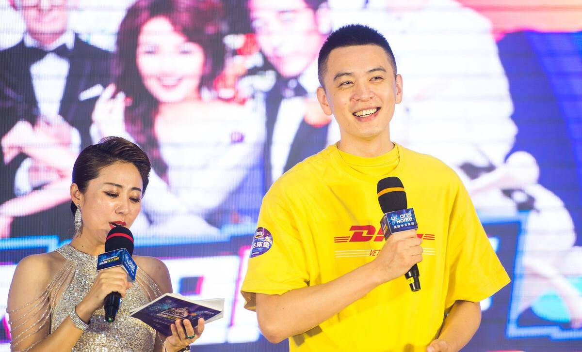 杨鸣担任辽篮主教练是个奇葩我们不知道他率领辽宁队能走多远