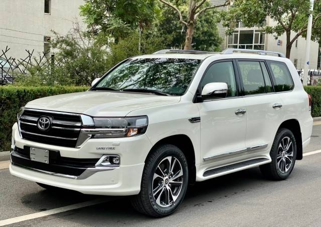 2020款丰田酷路泽4600现车售 v8巡洋舰