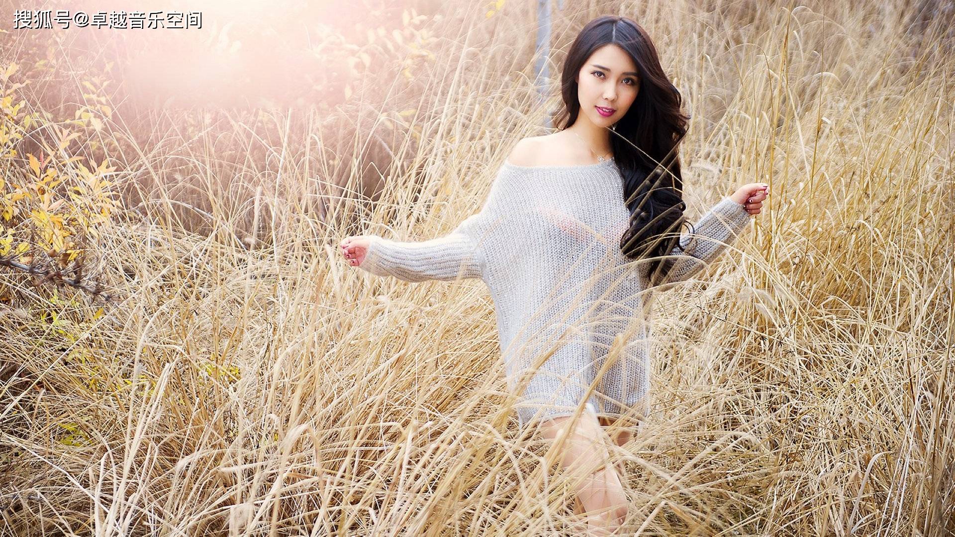 清纯居家小美女vs秋季网杉御姐,你喜欢哪位呢?