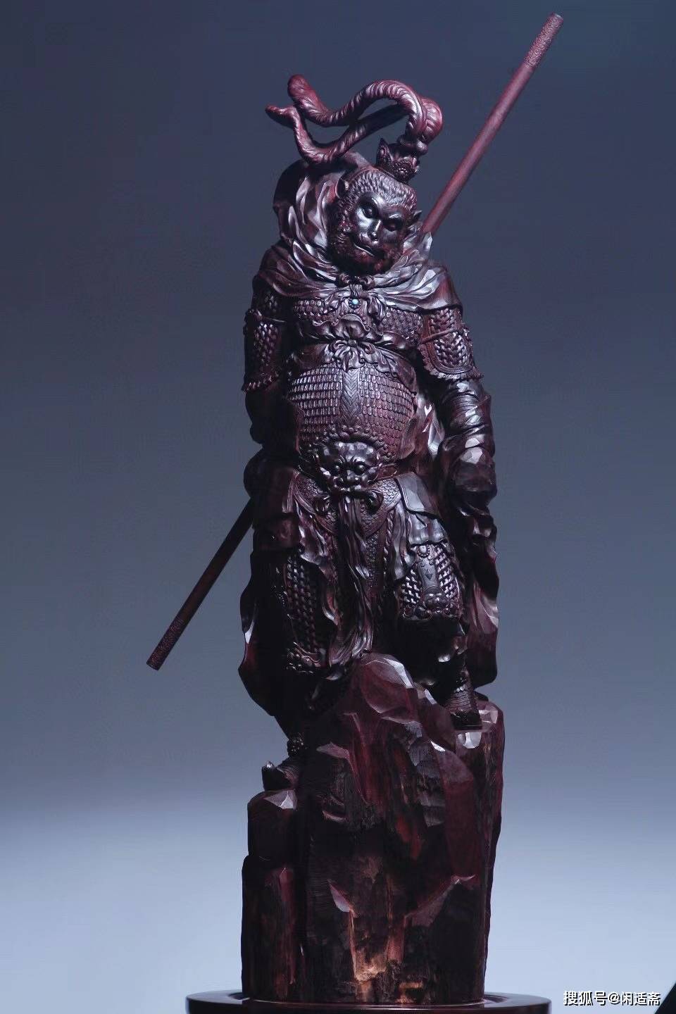 难得一见的紫檀木雕作品,齐天大圣,孙悟空