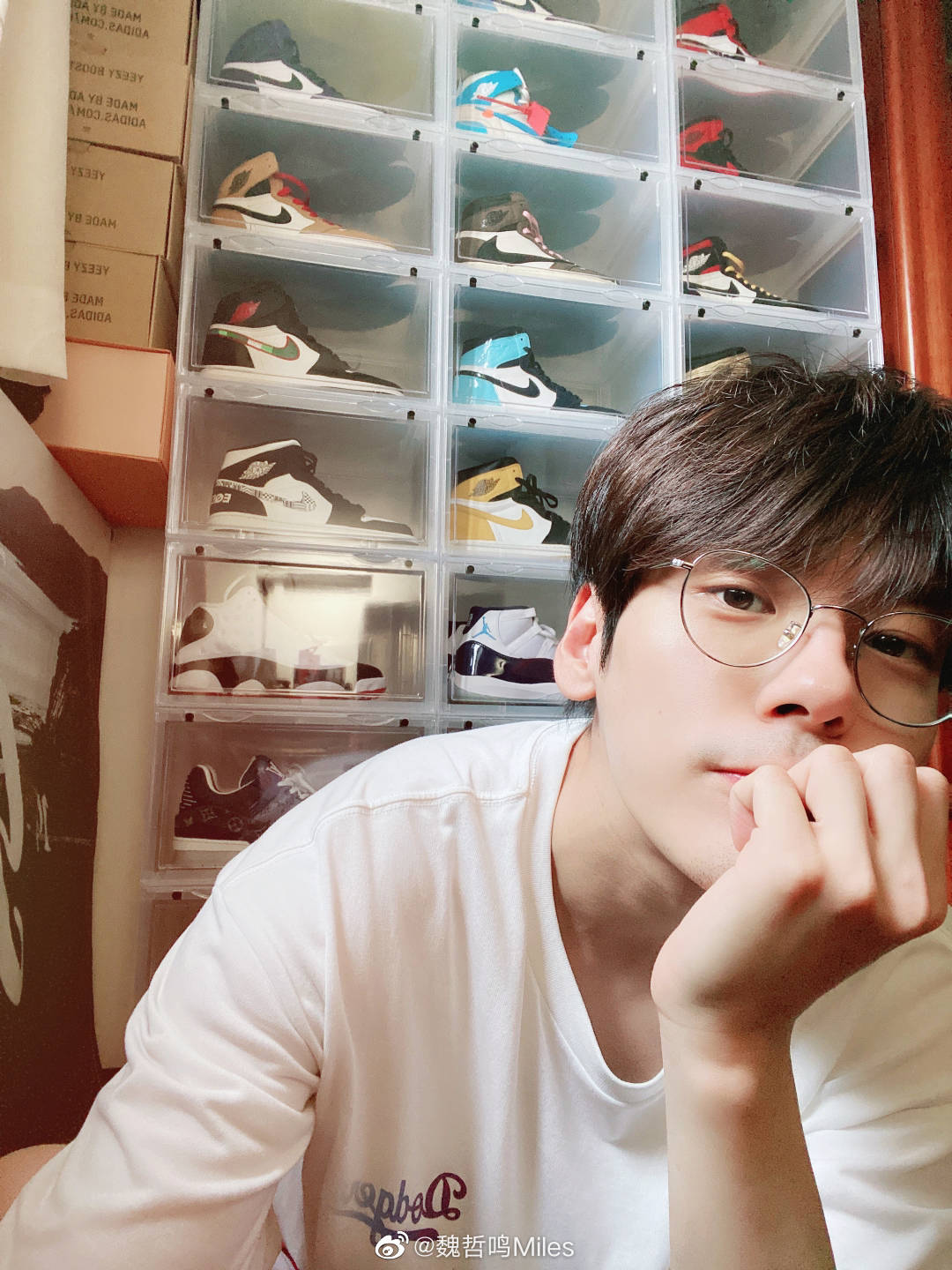 时尚圈又多一枚蜈蚣精,拥有一面鞋墙都不够的魏哲鸣最近又收了哪些