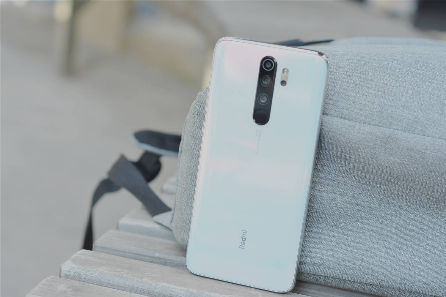 相反,红米note8pro的联发科g90t处理器比不过天玑720,4500mah电池比