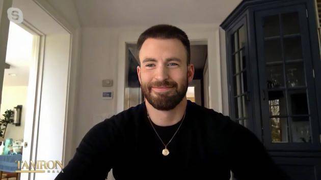 美队误发私密照后首度亮相,对此回应"这是一个有趣的周末".