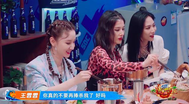 王霏霏现身《街舞3》,王嘉尔全程cue,这份友情的背后你了解多少