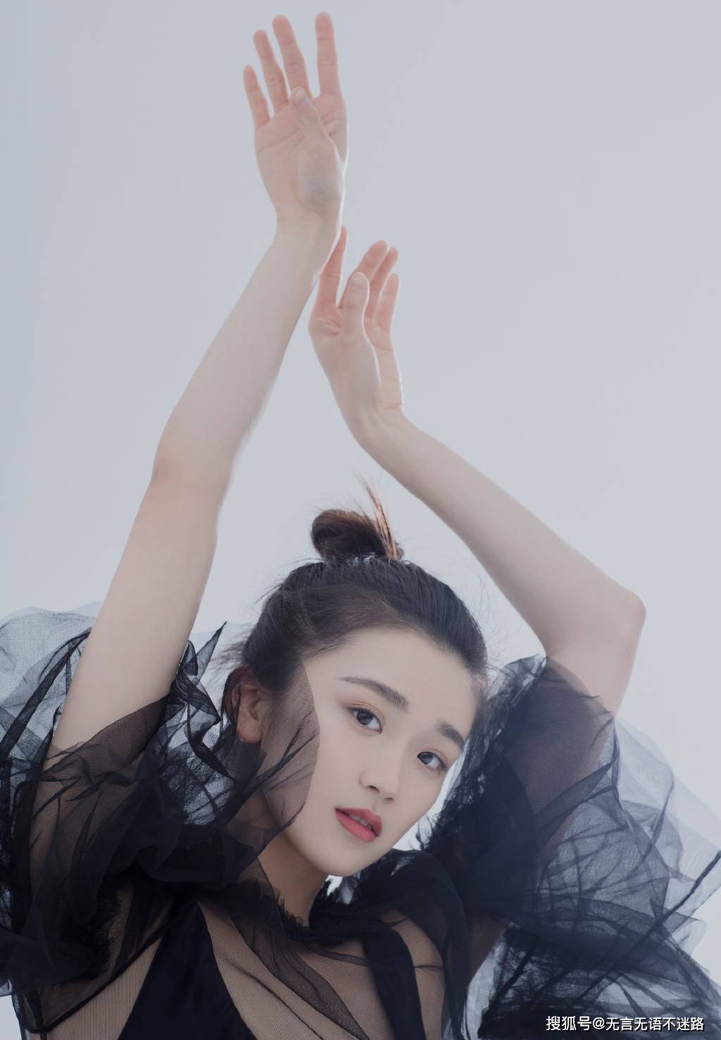 魏一唯美舞蹈性感十足美照