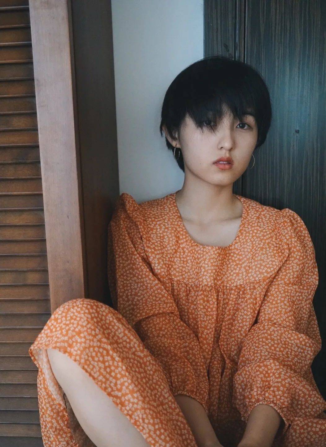 有一种"整容"叫张子枫剪短发,摆脱乖巧学生头,个性到认不出她_于刘海