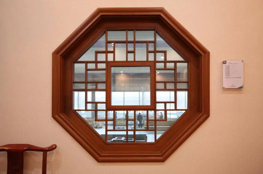 曾经风靡整个时代的宫廷御用门窗,看看你家有同款吗?