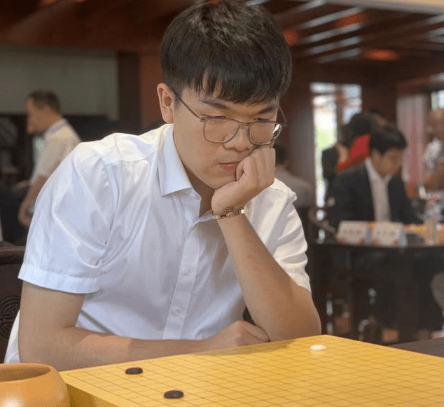 围棋快棋赛八强出炉:柯洁应氏杯出局后2连胜晋级 卫冕冠军出局