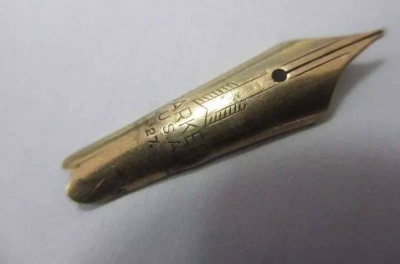 历史上的今天——1809年9月23日,自来水笔获准生产