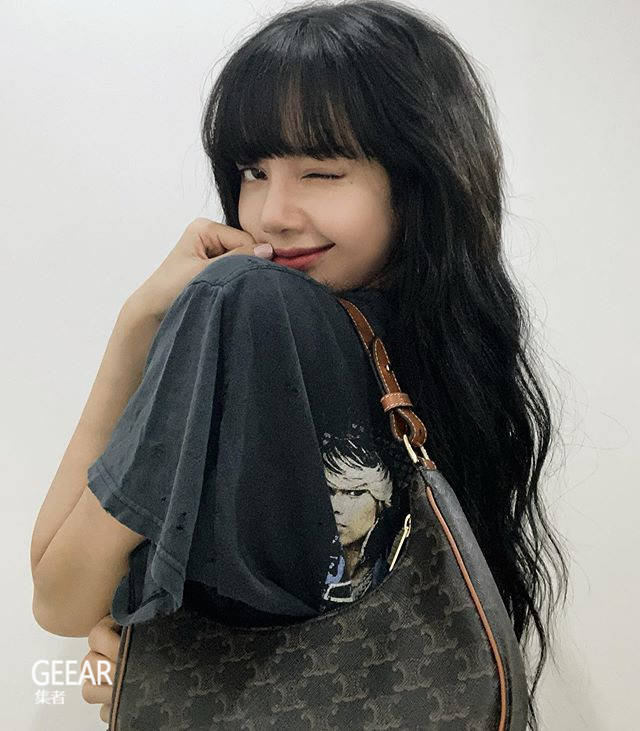 Lisa成为首位全球代言人,一起回顾她的Celine造型!-搜狐大视野-搜狐新闻