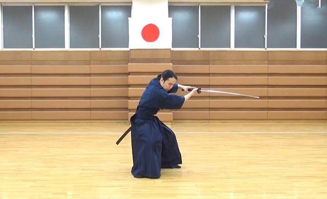 现实中居合斩威力如何?没想象中的帅气,却很实用