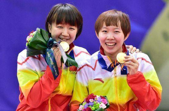 她是国乒世界冠军,与陈梦齐名,是低调的富二代,不靠父母靠实力_朱雨玲