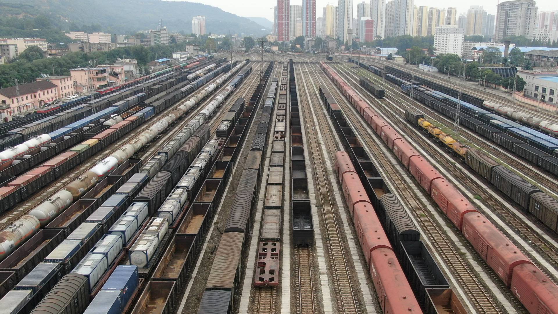 发现最美铁路:走进宝鸡东站货运现场