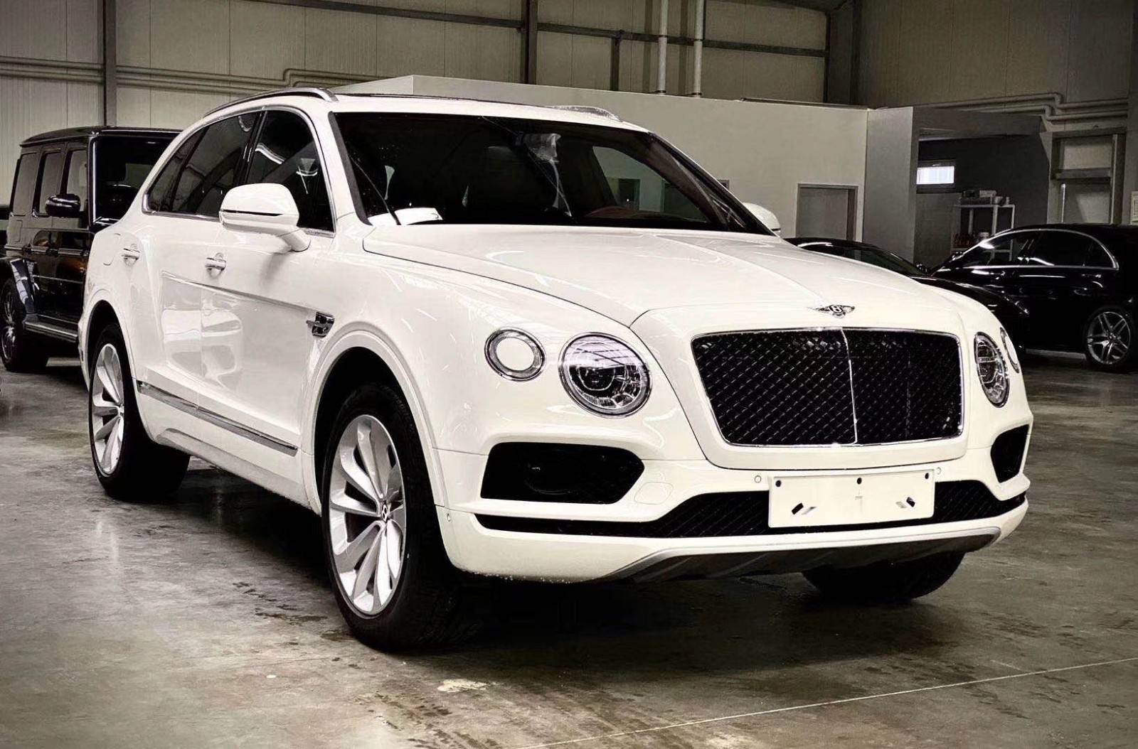 20新款宾利添越最新报价豪华设计贵族气质