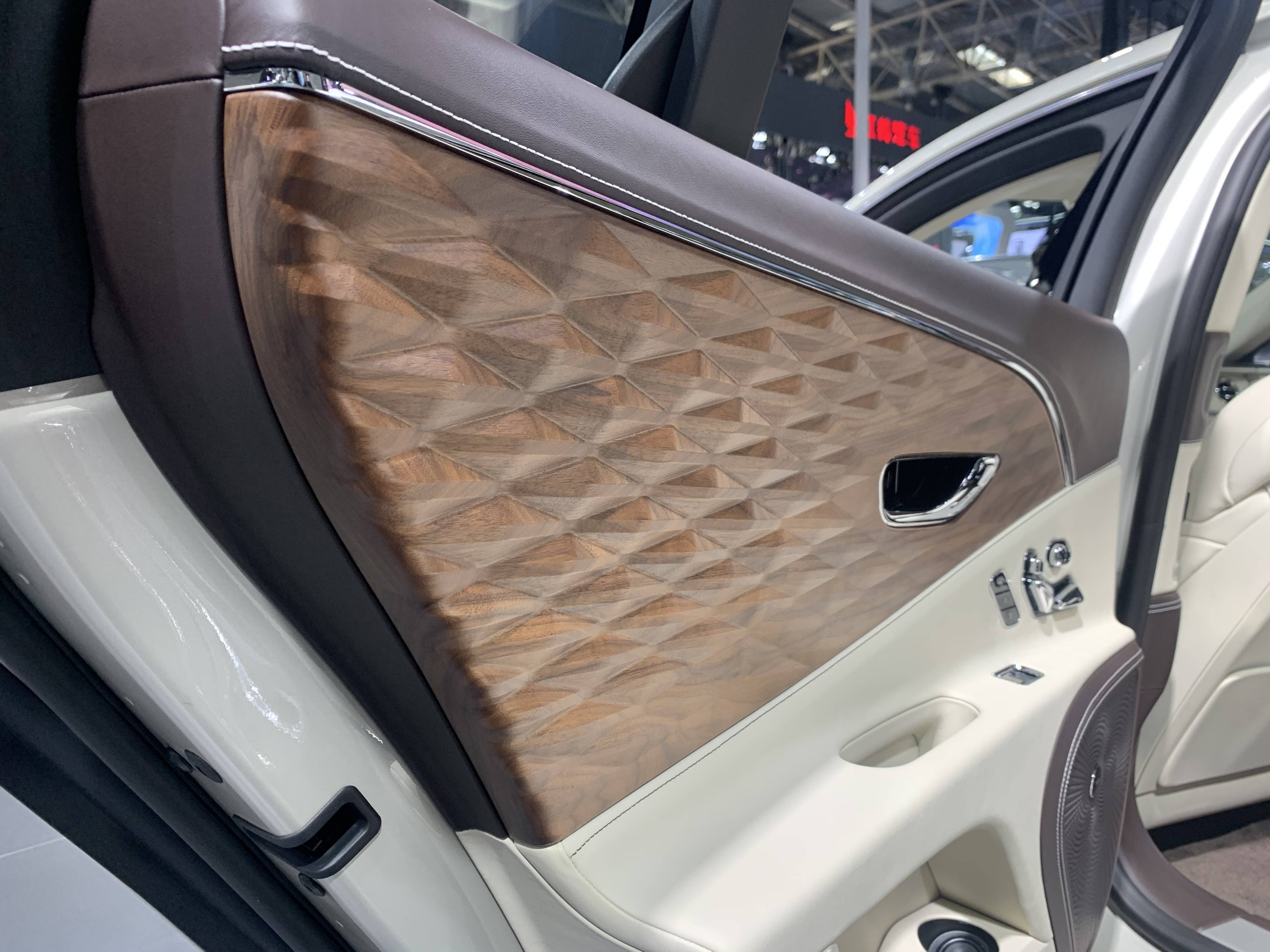 2020北京车展:宾利飞驰立体木饰面板国内首发_搜狐汽车_搜狐网