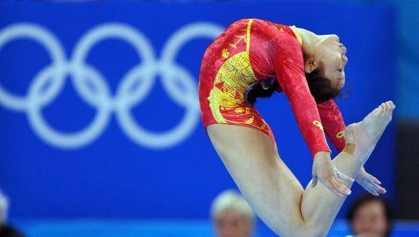 曾为1米32体操世界冠军,退役后梦想成为记者,如今靠社会求助!_白春月