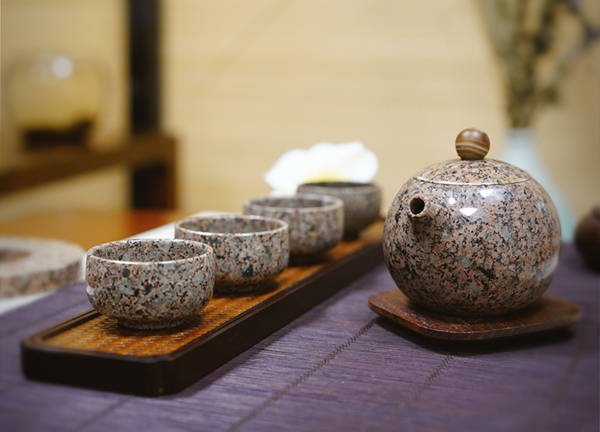 中华麦饭石新石器文创健康茶具未来,优高雅在深耕当地市场的基础上,将