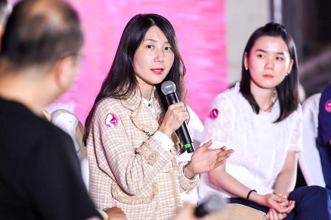 (茵曼汇美集团副总裁曲晶)恒源祥家纺总经理孙蕴聪表示公司70%消费者