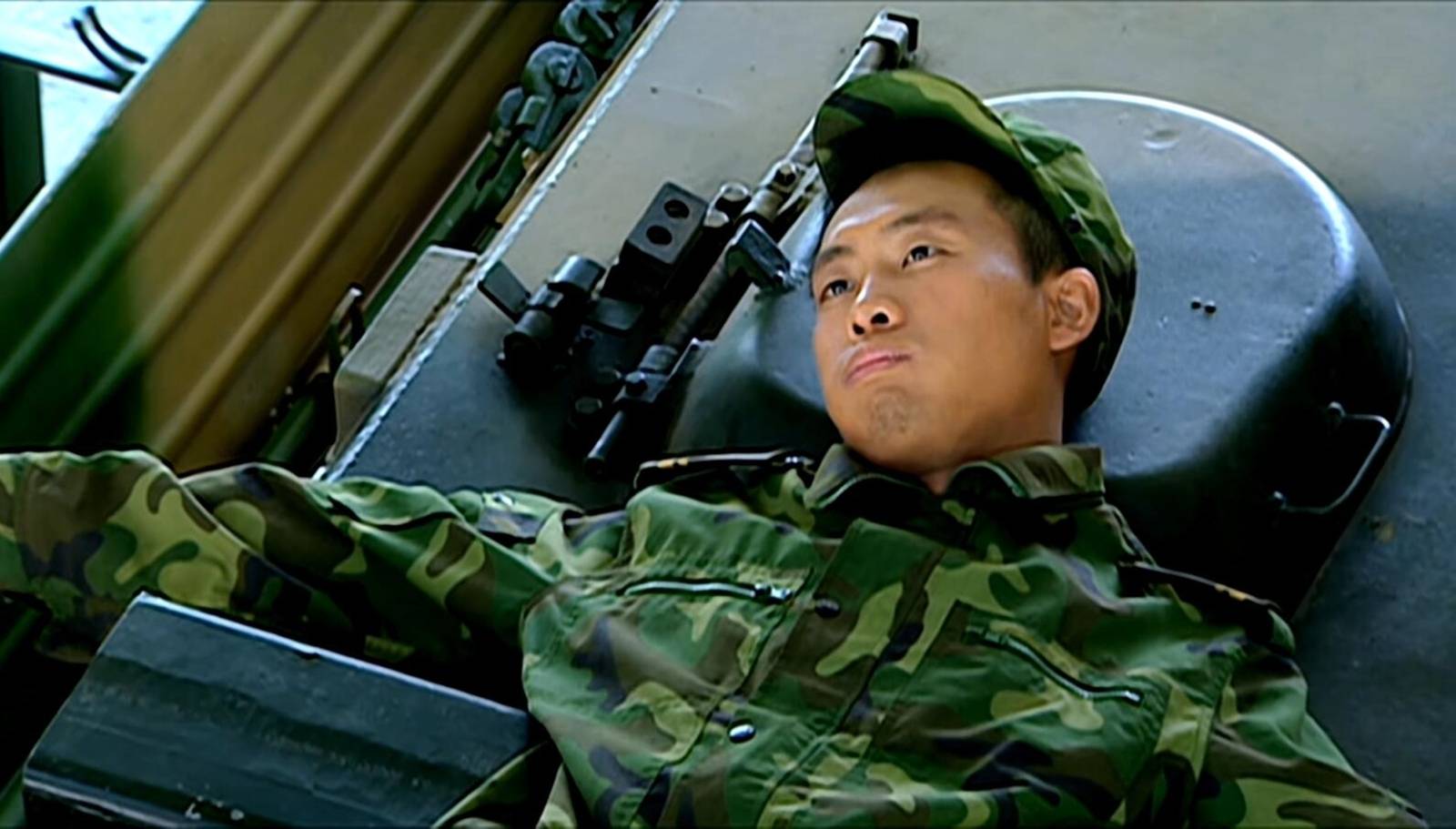 原创士兵突击白铁军作为钢七连的老末为何高城还能容忍他呢