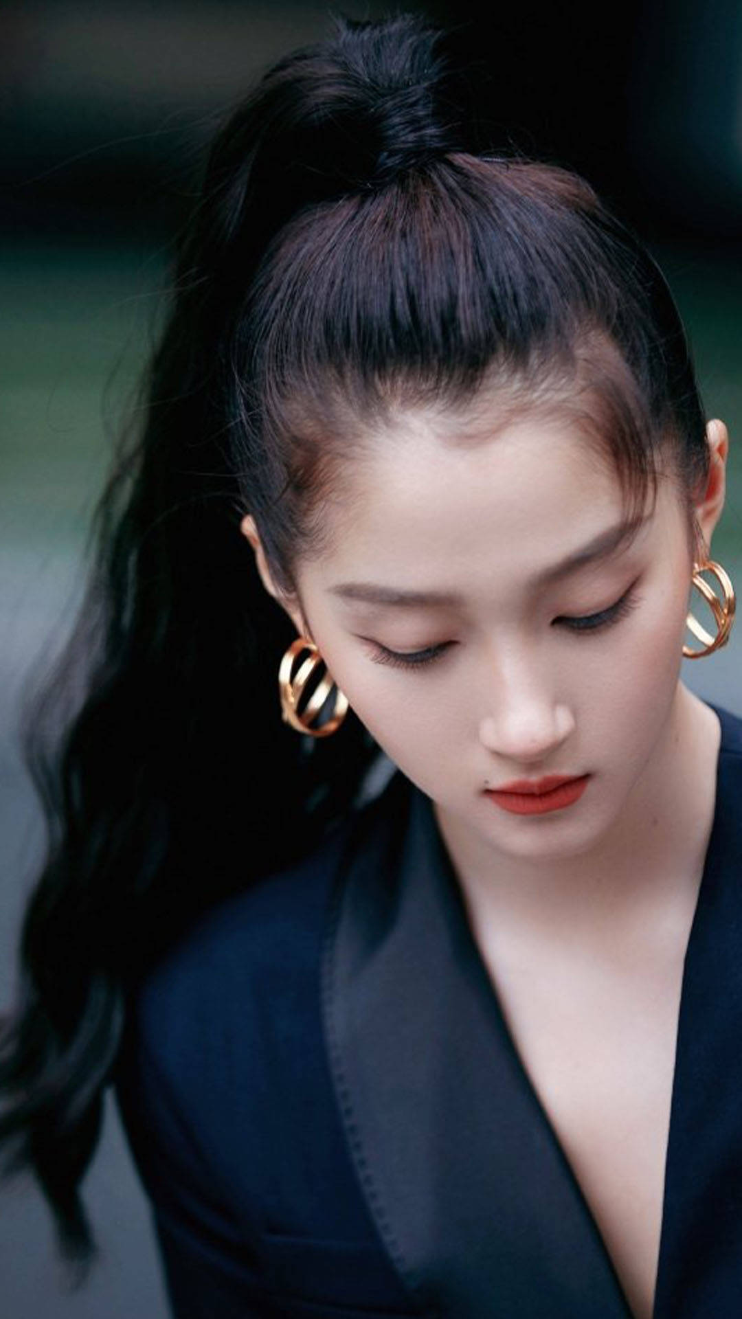 高马尾关晓彤时尚西装裙