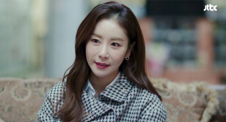 韩恩贞公开娘家3千平豪宅 为星运改名韩多感?曾演明朗少女成功记