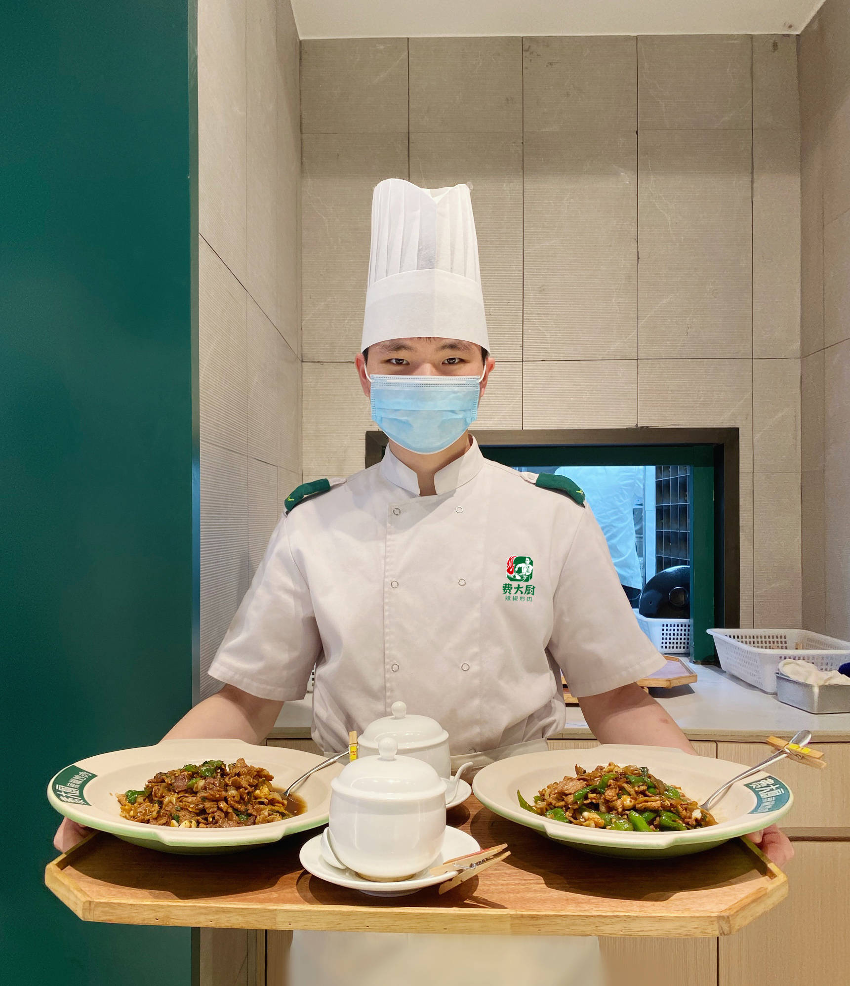 国庆打卡长沙必吃菜第一名——费大厨辣椒炒肉