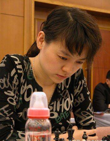 棋坛女神诸宸现状:加入卡塔尔,如今变化无人识!_国际象棋