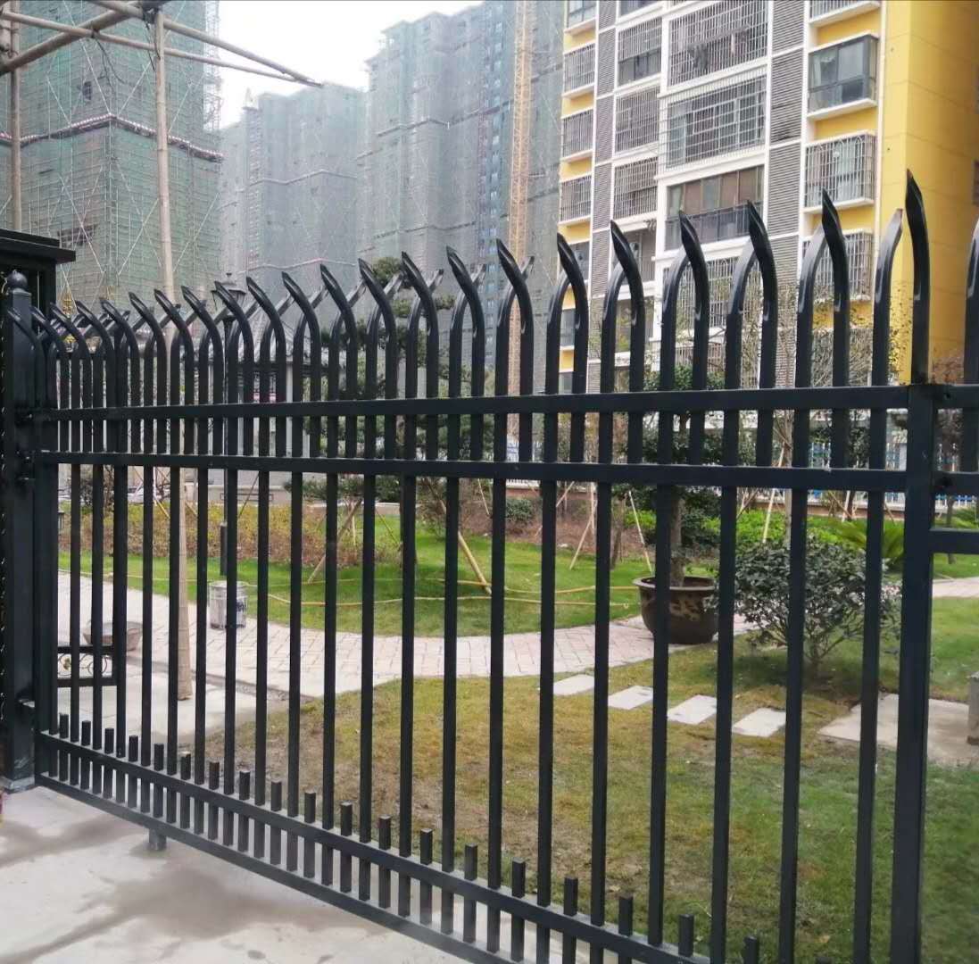 铁艺围栏喷漆能用多久