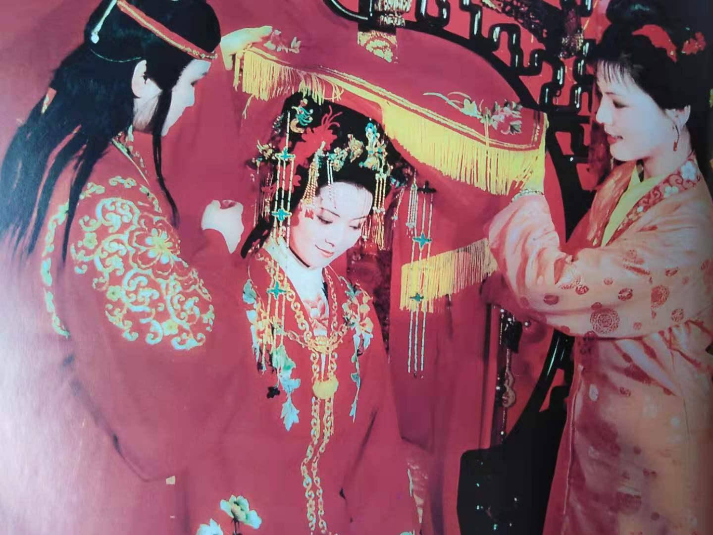 宝玉娶了宝钗,果真是忘了黛玉吗?原著第58回中给出了答案