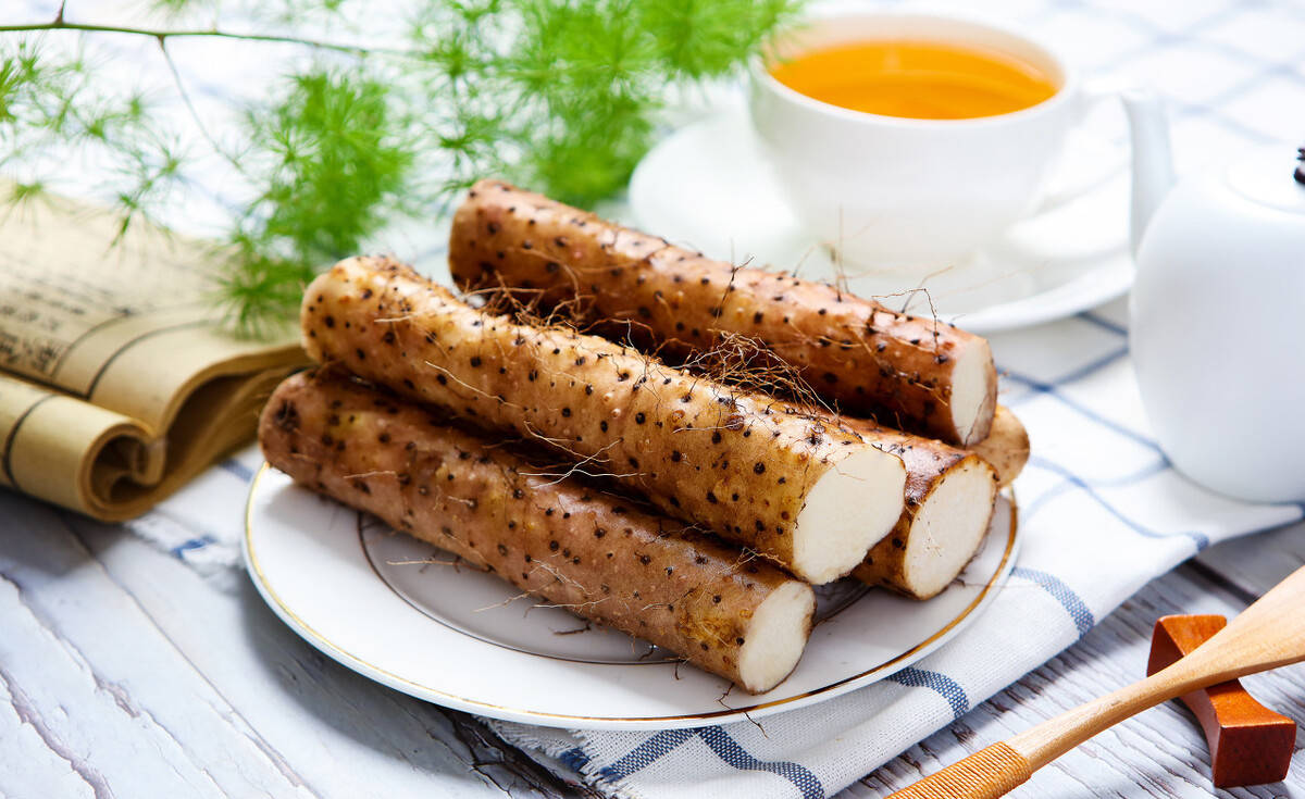 买铁棍山药选粗的还是细的老菜农教我这几招不怕买到冒牌货