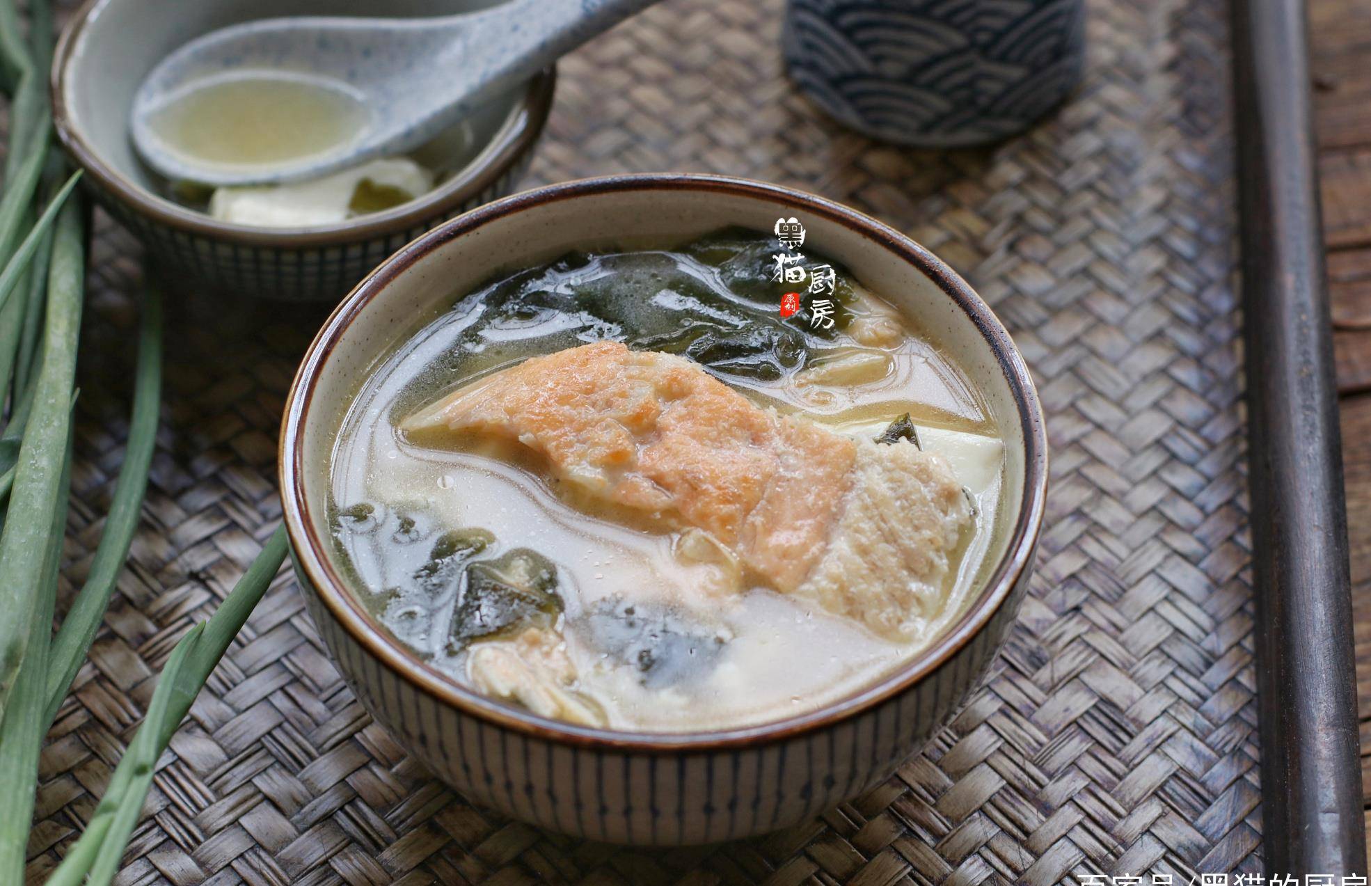 三文鱼豆腐汤图片