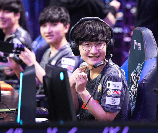 lgd女老板直言:做战队是无奈之举,只因找不到原本的富二代老板_ruru