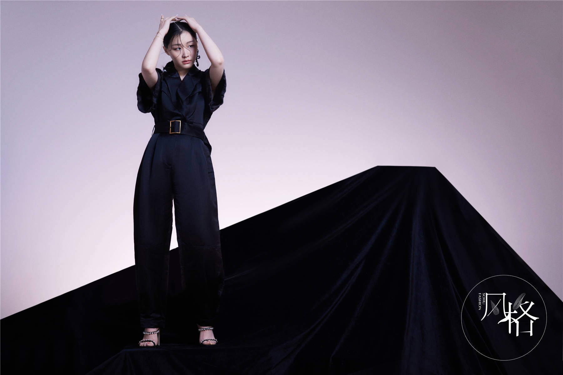 原创风格原来屏幕之外的金靖是这样的意想不到