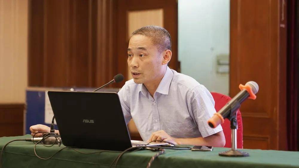 汕头市人社局局长马翔同志带头宣讲为提升企业对人社政策的知晓度