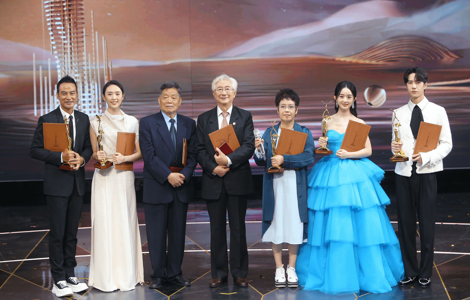 第30届中国电视金鹰奖 :任达华童瑶拿下视帝视后