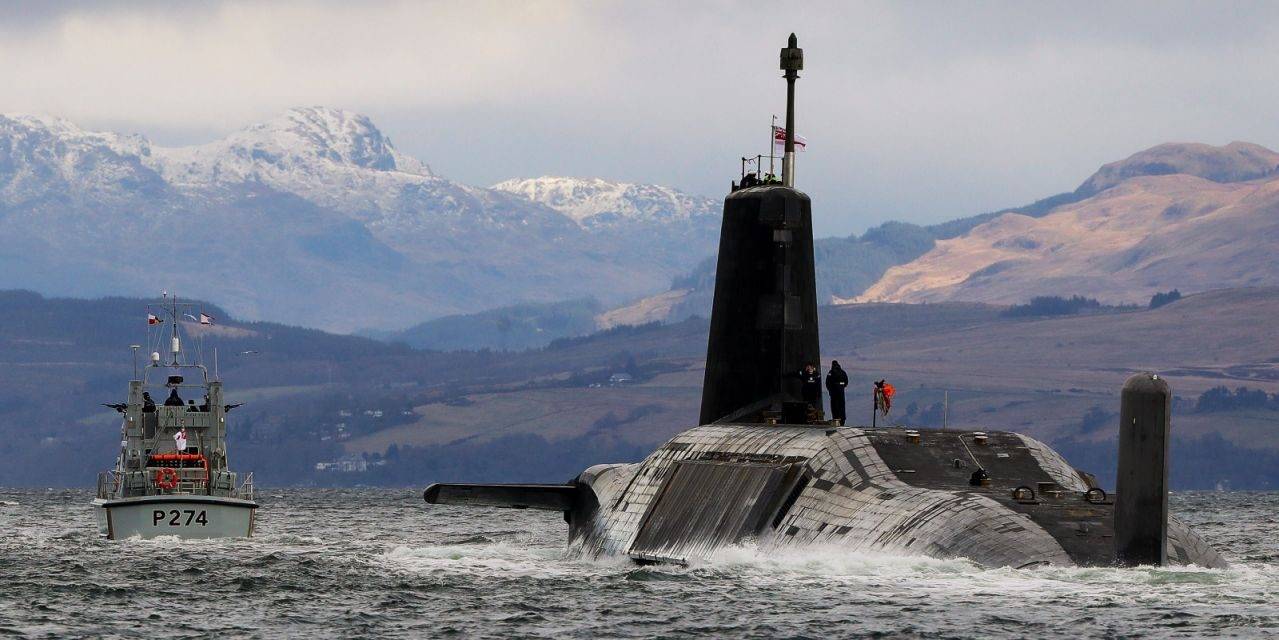 英国E级潜艇图片