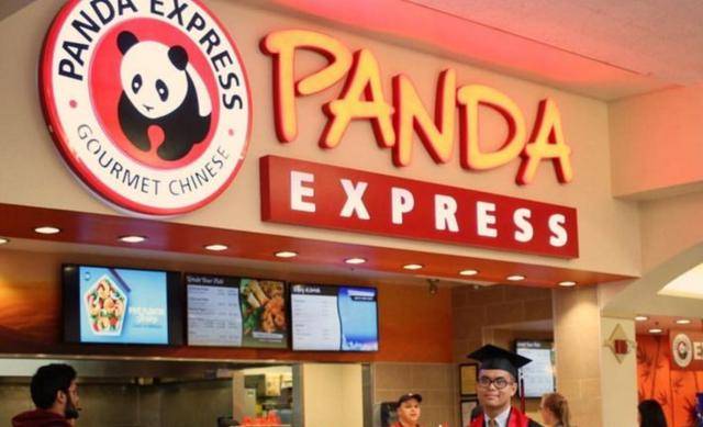 回不回中国开店,程正昌曾经态度明确:"中国不需要熊猫快餐,那里的竞争