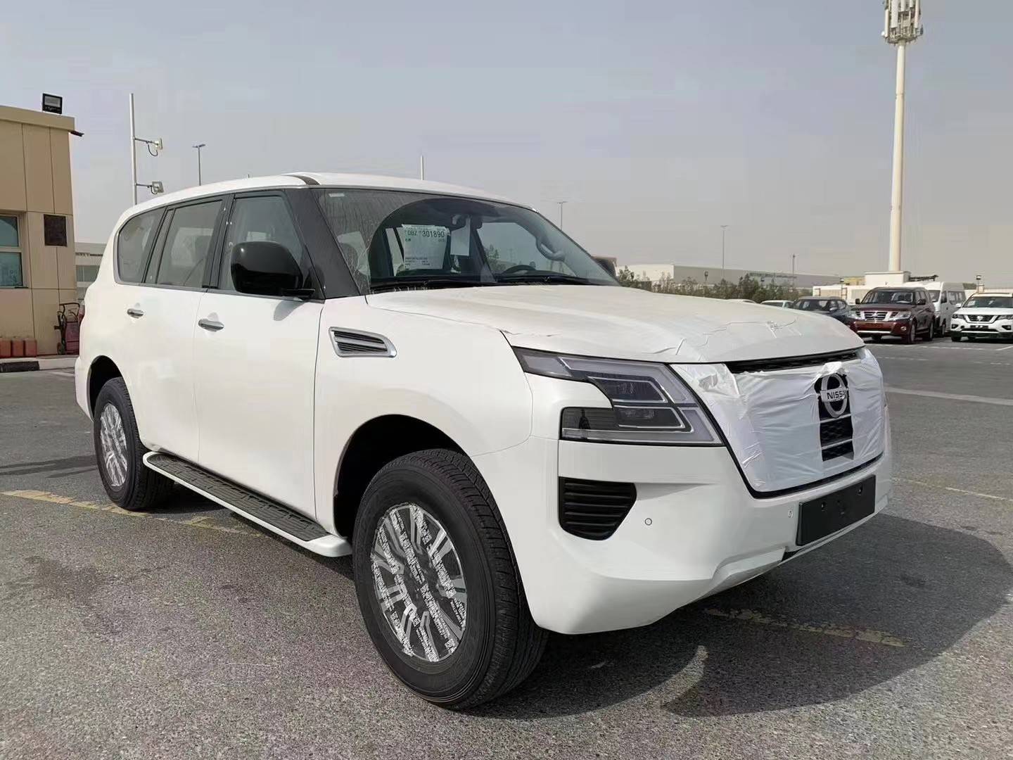 20新款日产尼桑途乐越野豪华设计独具魅力