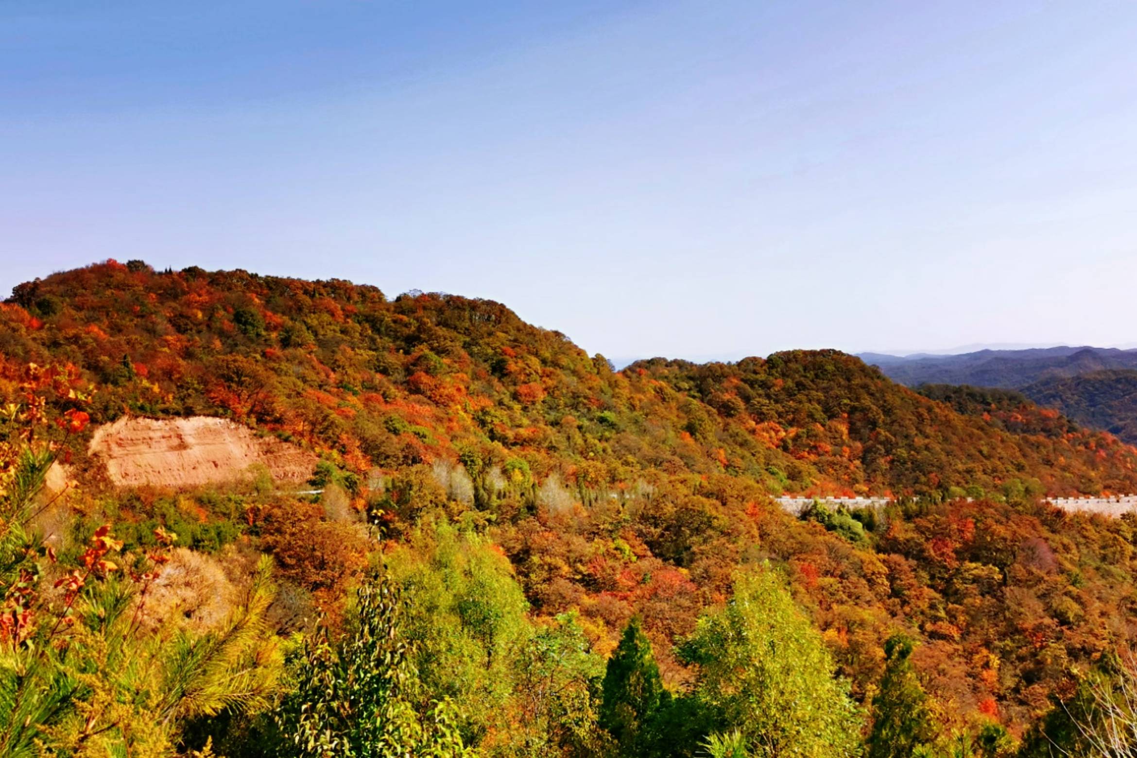 大气壮美子午岭,秦岭秋色正浓烈_手机搜狐网