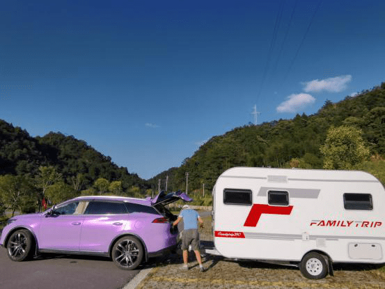 分享胡子哥的紫色比亚迪唐dm带拖挂房车的大别山之旅