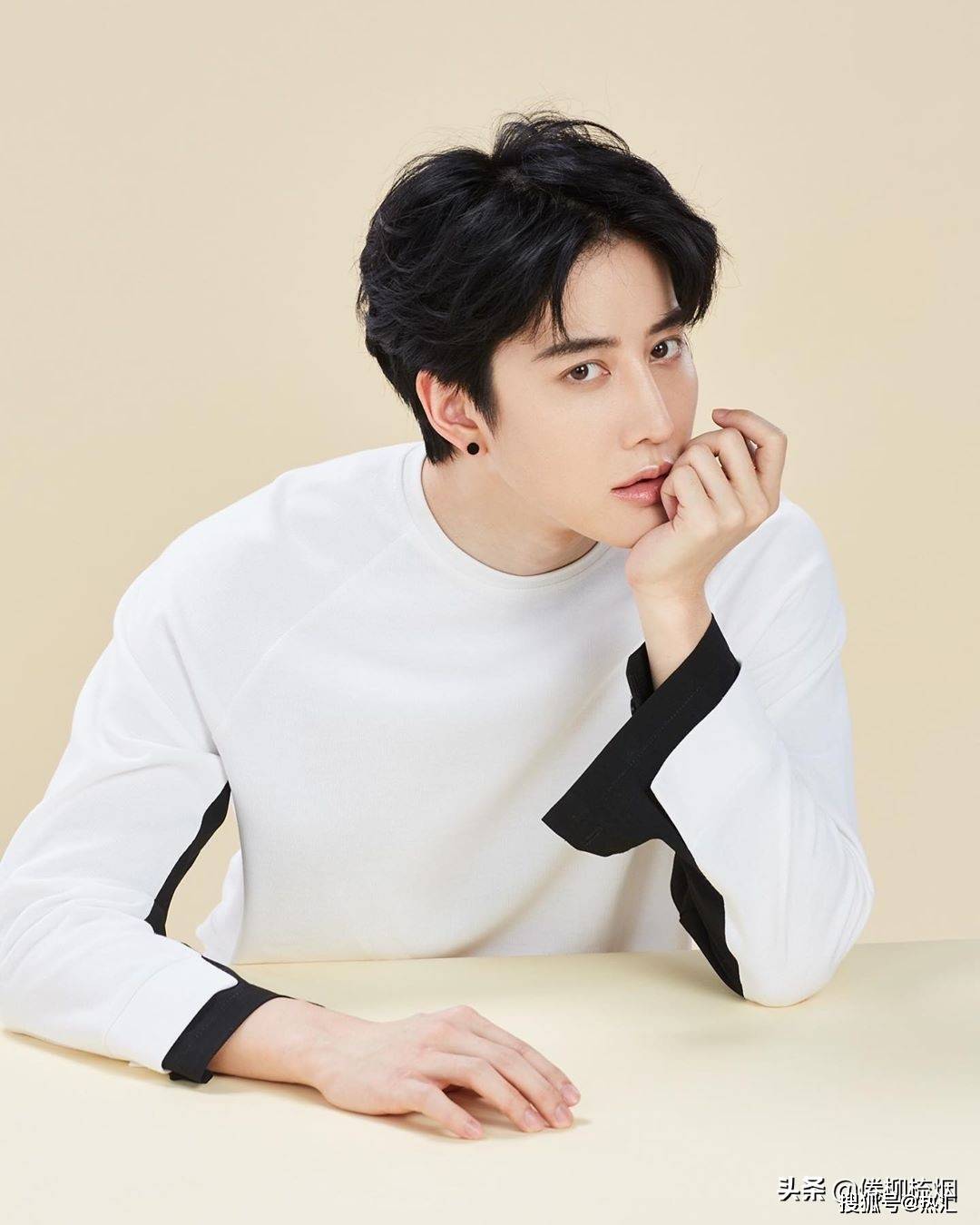 泰星mike与前女友争子案告一段落,sarah承认另育有一女