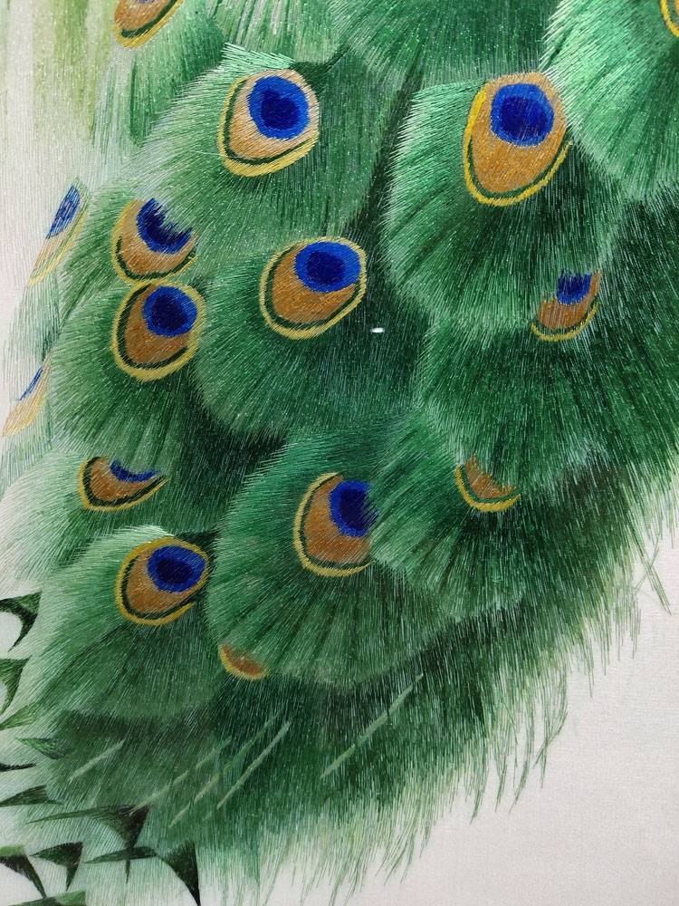 精品 曾孝濂作 绿孔雀 纯手工刺绣品绣者湘绣