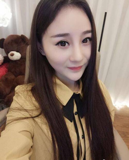 yy主播沈曼疑似吸"笑气"被曝光