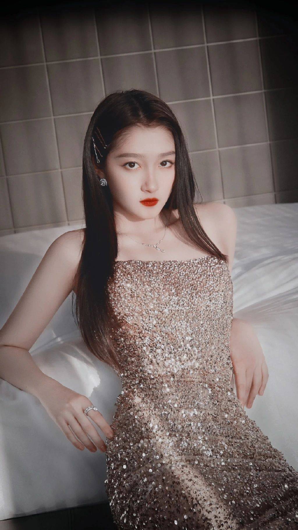 关晓彤壁纸第38期你站在舞台隔着屏幕我满世界都是你的味道