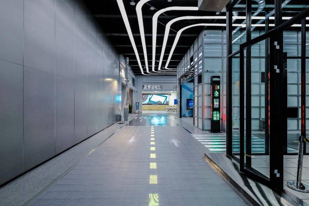 海信LED显示屏助力青岛人工智能国际客厅打造震撼视觉体验！