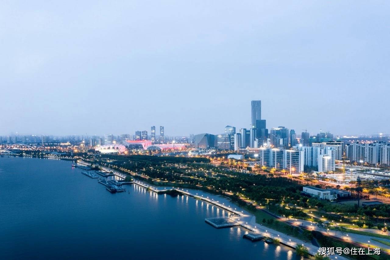 原创前滩南臻稀50席滨水低密院墅地铁8号线3站前滩