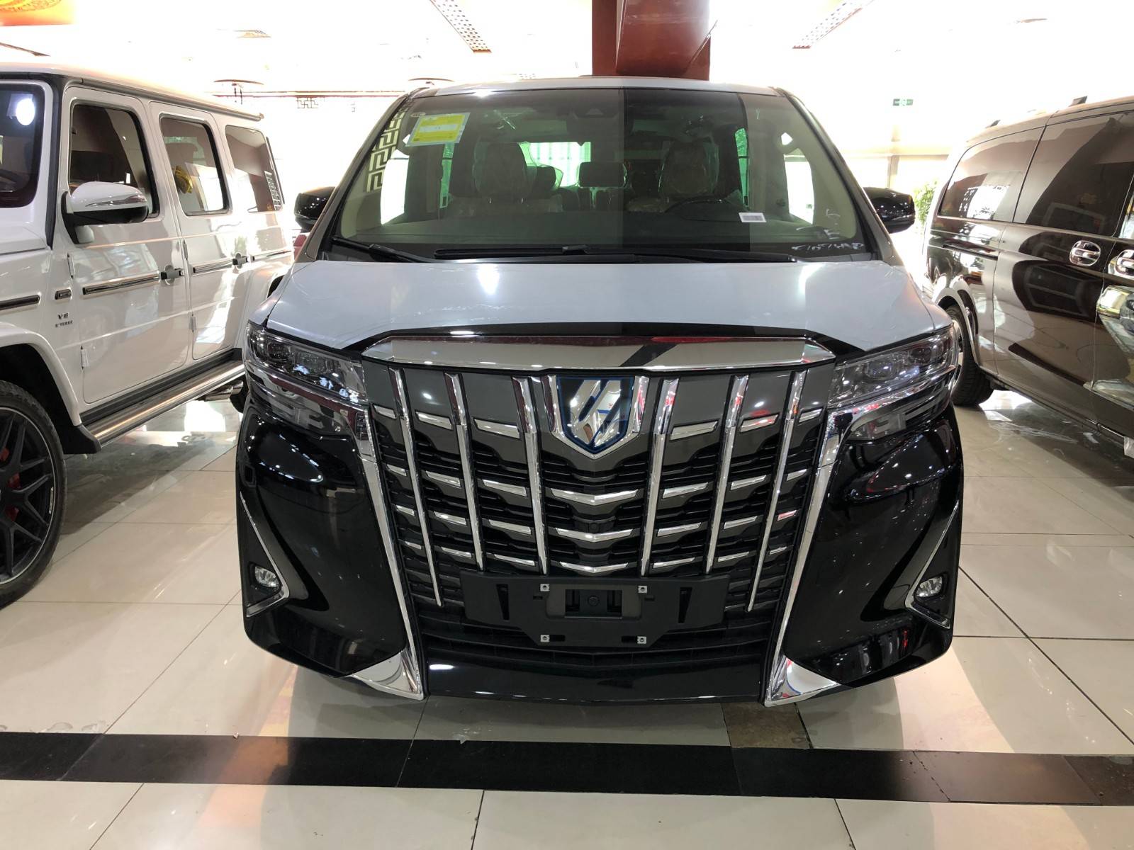 20新款丰田埃尔法25l商务保姆车双擎新配