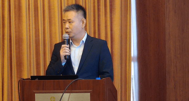 协会秘书长郭志刚介绍协会工作湖北省安防工程企业能力评价中心主任胡